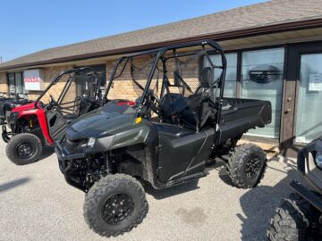 2025 Honda Pioneer 700-2P DLX
